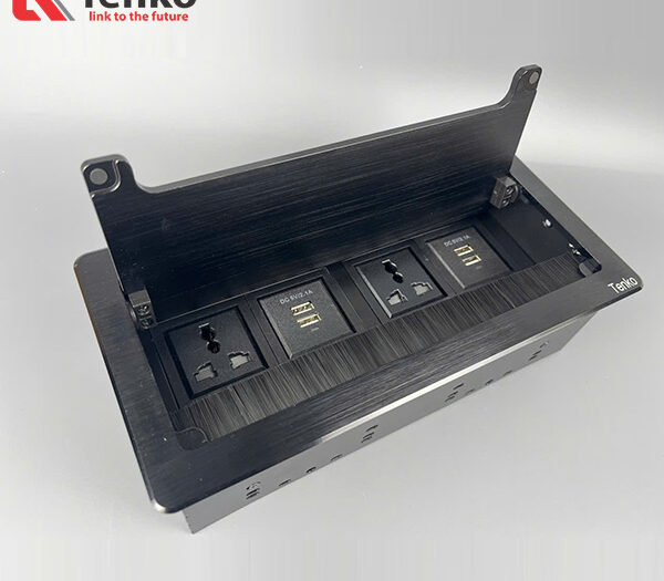 Ổ Cắm Âm Bàn USB Sạc Hợp Kim Nhôm Tenko TK-D4S-05 Đen