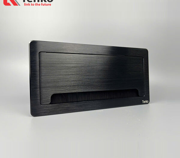 Hộp Ổ Cắm Âm Bàn Hợp Kim Nhôm Tenko TK-D4S Đen