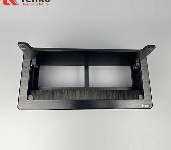 Hộp Ổ Cắm Âm Bàn Hợp Kim Nhôm Tenko TK-D4S Đen
